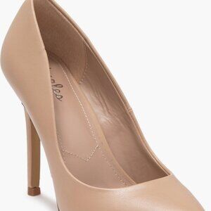 Charles David Pact Pointed Toe Pump